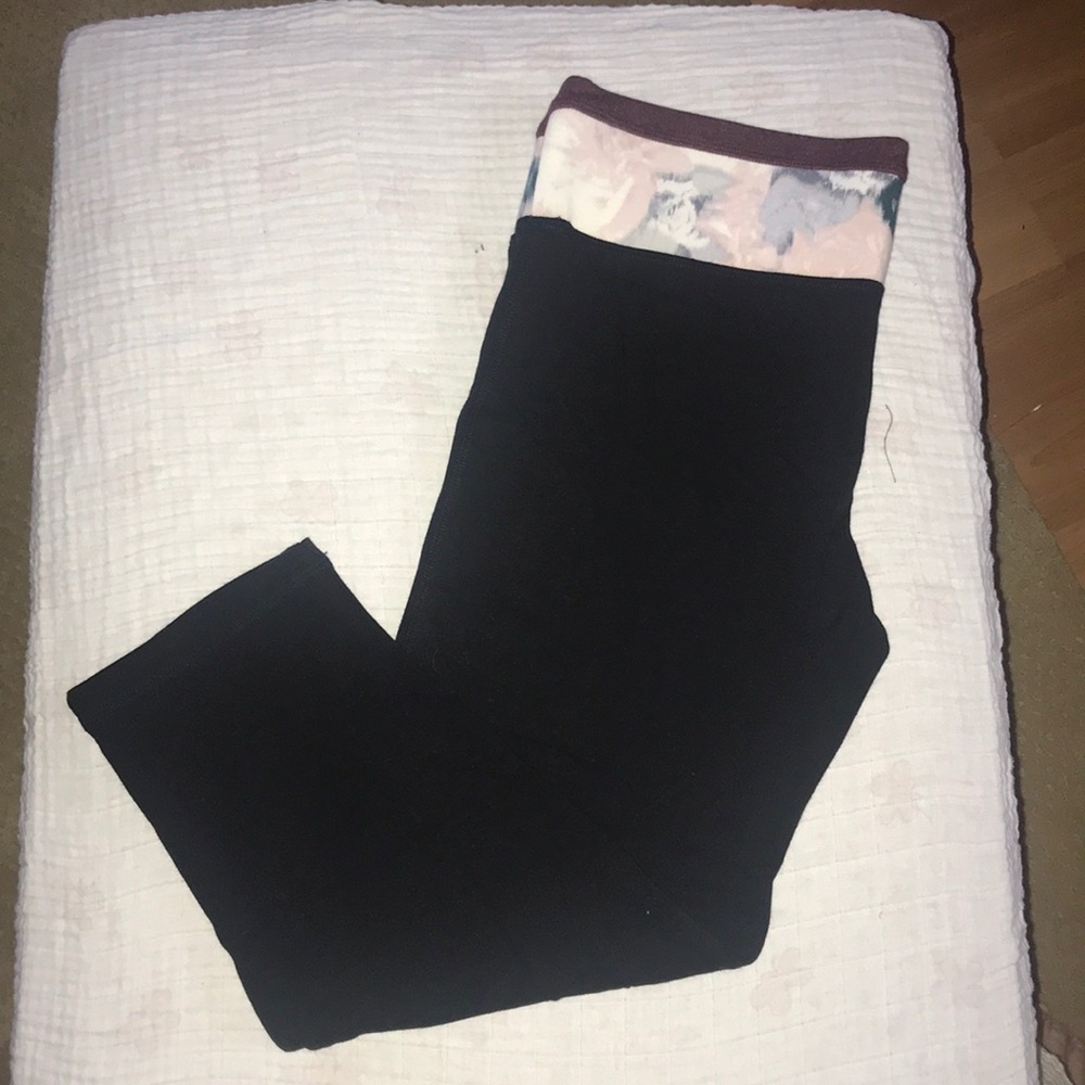 🤍Victoria Secret Crop leggings Medium🤍